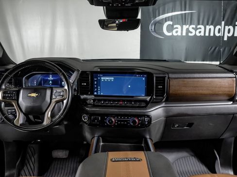 Used 2024 Chevrolet Silverado 2500 High Country w/ High Country Premium Package AWD/4WD image 14