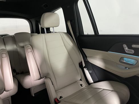 Certified 2023 Mercedes-Benz GLS 450 4MATIC image 15
