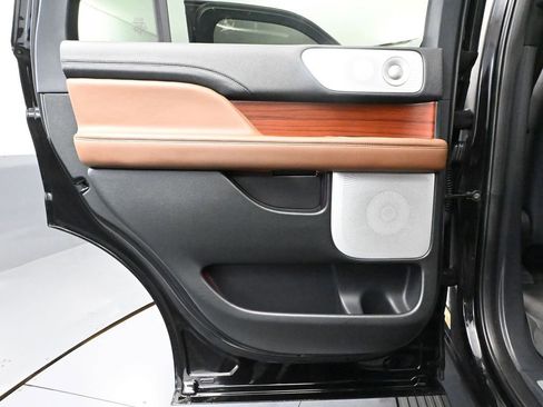 Used 2024 Lincoln Navigator Reserve w/ Equipment Group 201A image 40