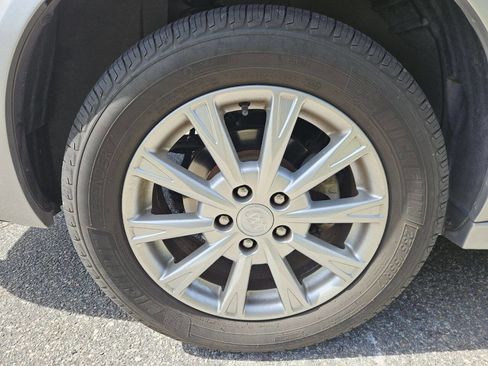 Used 2011 Buick Lucerne CXL w/ Driver Confidence Package FWD image 22