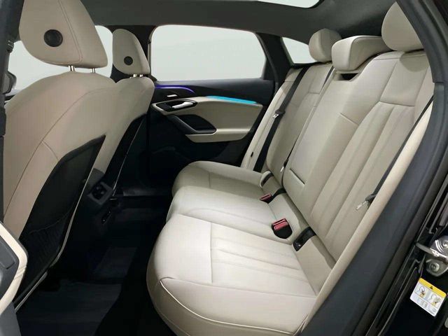 Used 2025 Audi A6 e-tron Premium Plus w/ Premium Plus RWD image 21