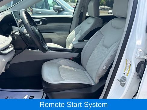 Used 2022 Jeep Compass Latitude w/ Convenience Group FWD image 21