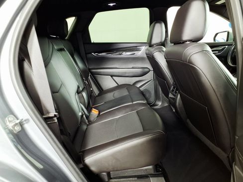 Used 2021 Cadillac XT5 Premium Luxury FWD image 10