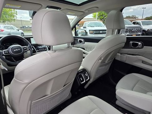 Used 2023 Kia Sorento SX FWD image 18