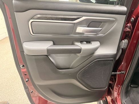 Used 2019 RAM 1500 Big Horn AWD/4WD image 34