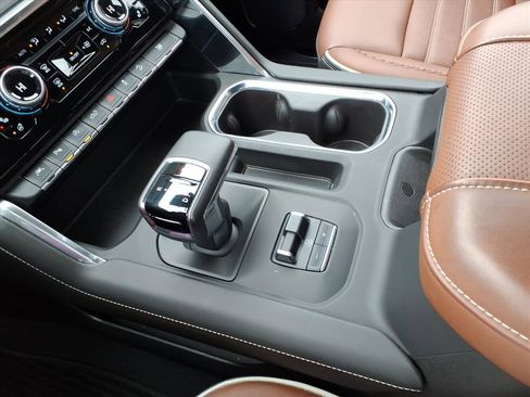 Used 2023 GMC Sierra 1500 Denali Ultimate image 15