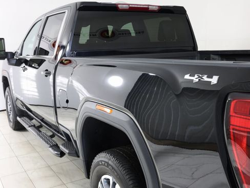 Used 2024 GMC Sierra 3500 SLE w/ SLE Value Package image 43