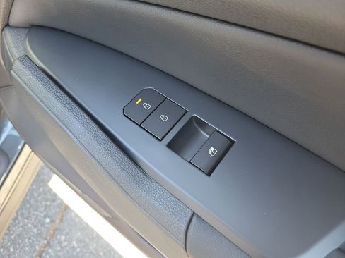 New 2026 Kia Sportage EX FWD image 11