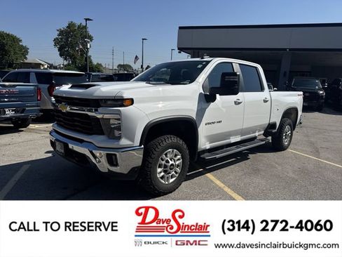Used 2025 Chevrolet Silverado 2500 LT w/ Safety Package AWD/4WD image 1