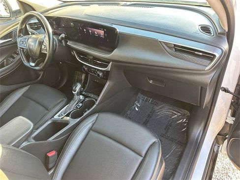 Used 2024 Buick Encore GX Sport Touring image 26