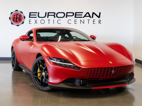 Used 2024 Ferrari Roma image 1