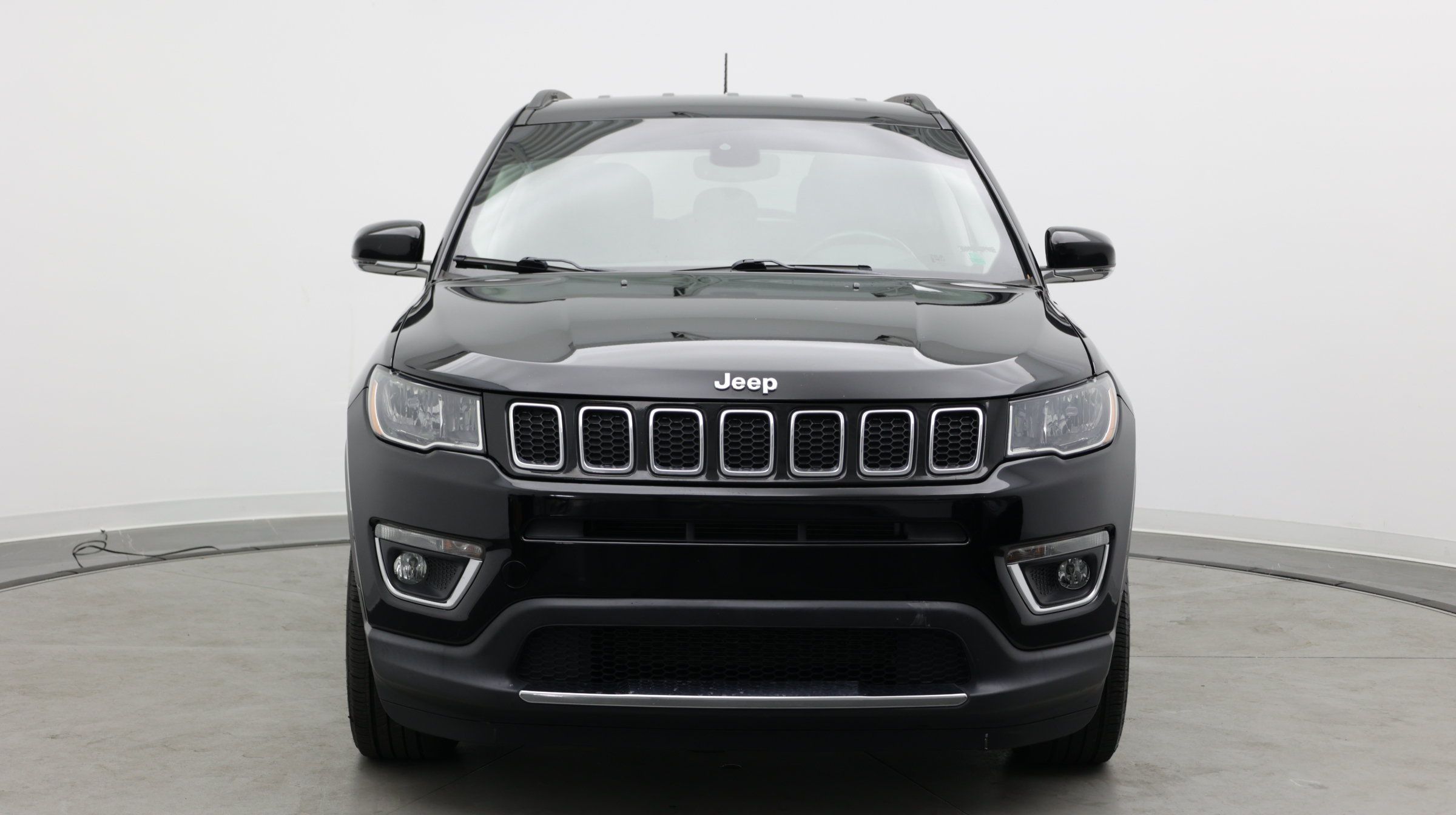 Used 2020 Jeep Compass Limited FWD image 2