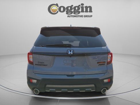 Used 2025 Honda Passport TrailSport image 4