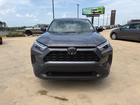 Used 2025 Toyota RAV4 LE FWD image 5