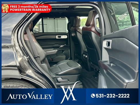 Used 2020 Ford Explorer Platinum w/ Premium Technology Package AWD/4WD image 28