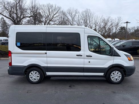 Used 2018 Ford Transit 150 XL image 7