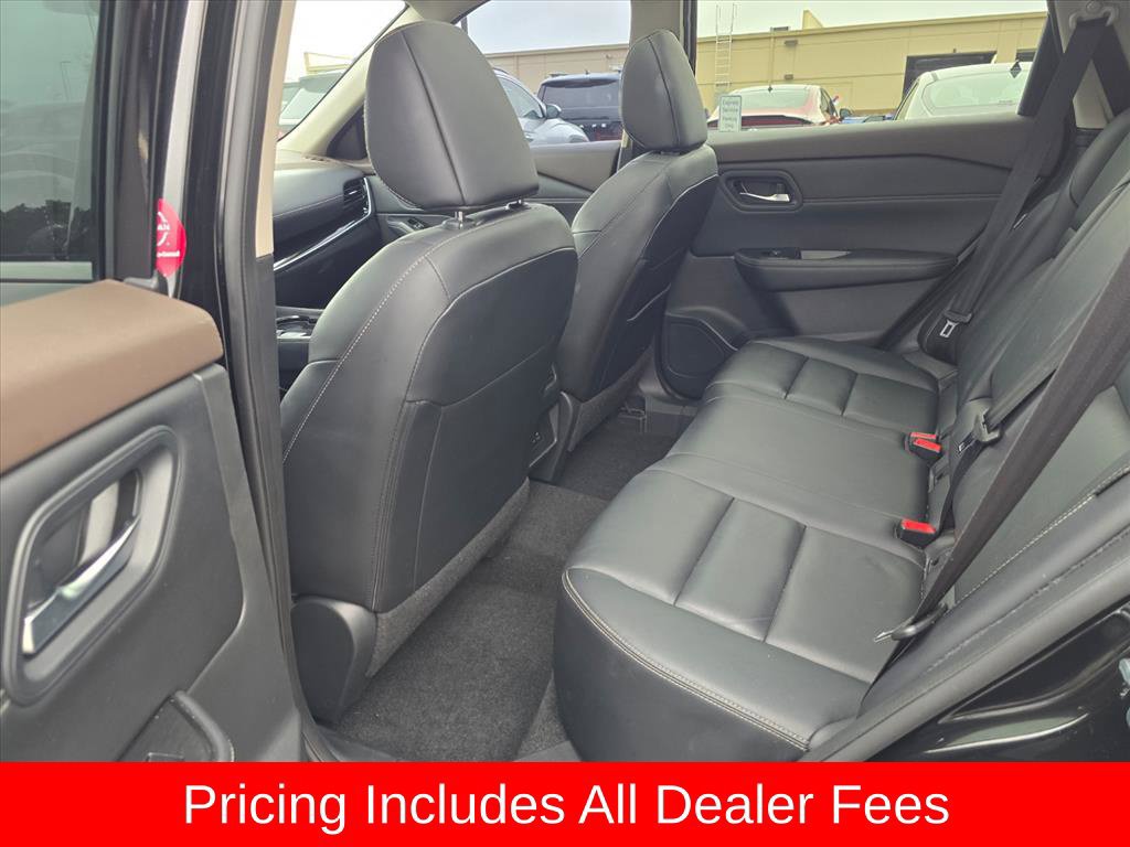 Used 2023 Nissan Rogue SL FWD image 10