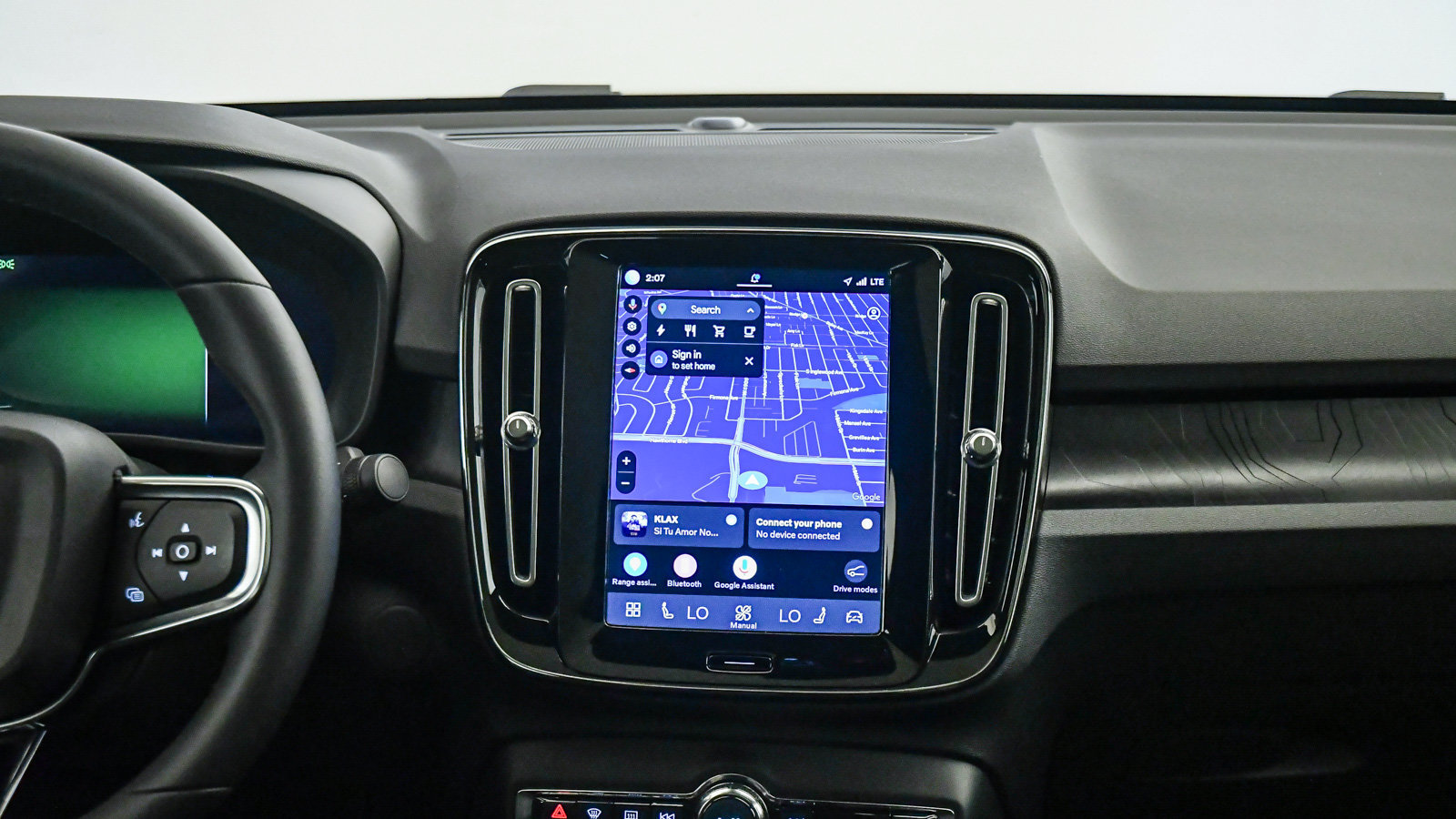 Certified 2023 Volvo C40 P8 Recharge Plus AWD/4WD image 15