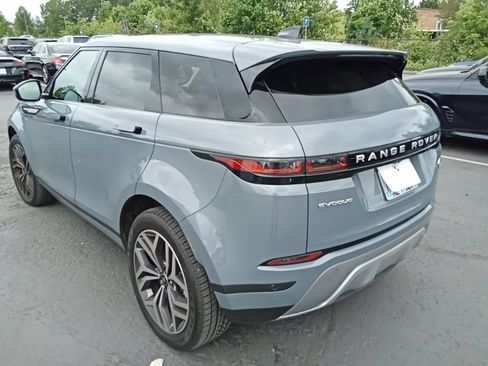 Used 2023 Land Rover Range Rover Evoque SE AWD/4WD image 9