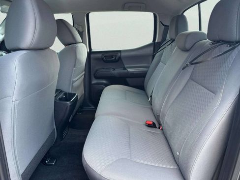 Used 2021 Toyota Tacoma SR AWD/4WD image 10