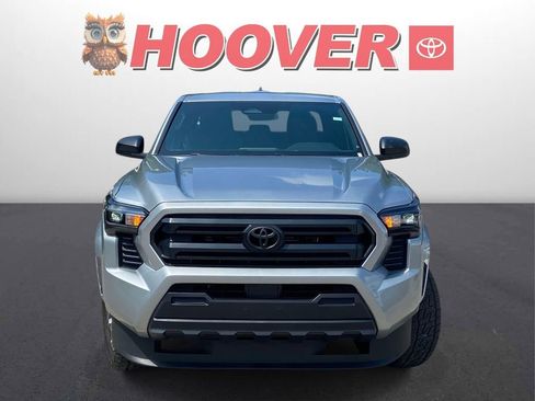 Used 2025 Toyota Tacoma SR RWD image 6