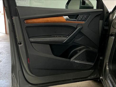 Used 2023 Audi Q5 2.0T Premium Plus w/ Premium Plus Package image 25