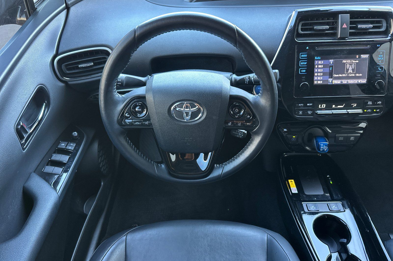 Used 2019 Toyota Prius XLE FWD image 16