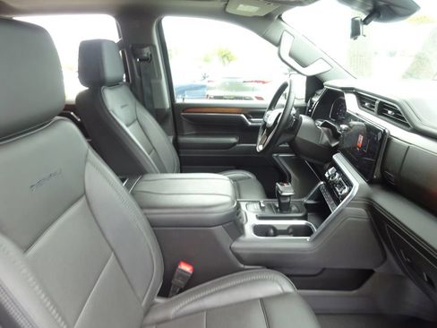 Certified 2025 GMC Sierra 1500 Denali w/ Denali Reserve Package AWD/4WD image 18