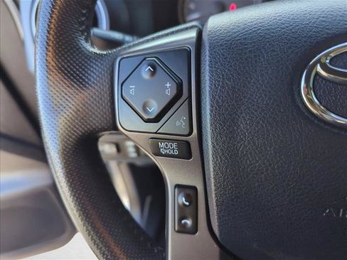 Used 2019 Toyota Tacoma TRD Sport AWD/4WD image 15