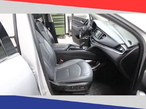 Used 2019 Buick Enclave Essence image 30