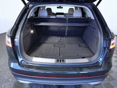 Certified 2022 Lincoln Nautilus Reserve w/ Equipment Group 202A image 11