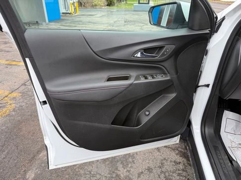 Used 2023 Chevrolet Equinox RS image 13