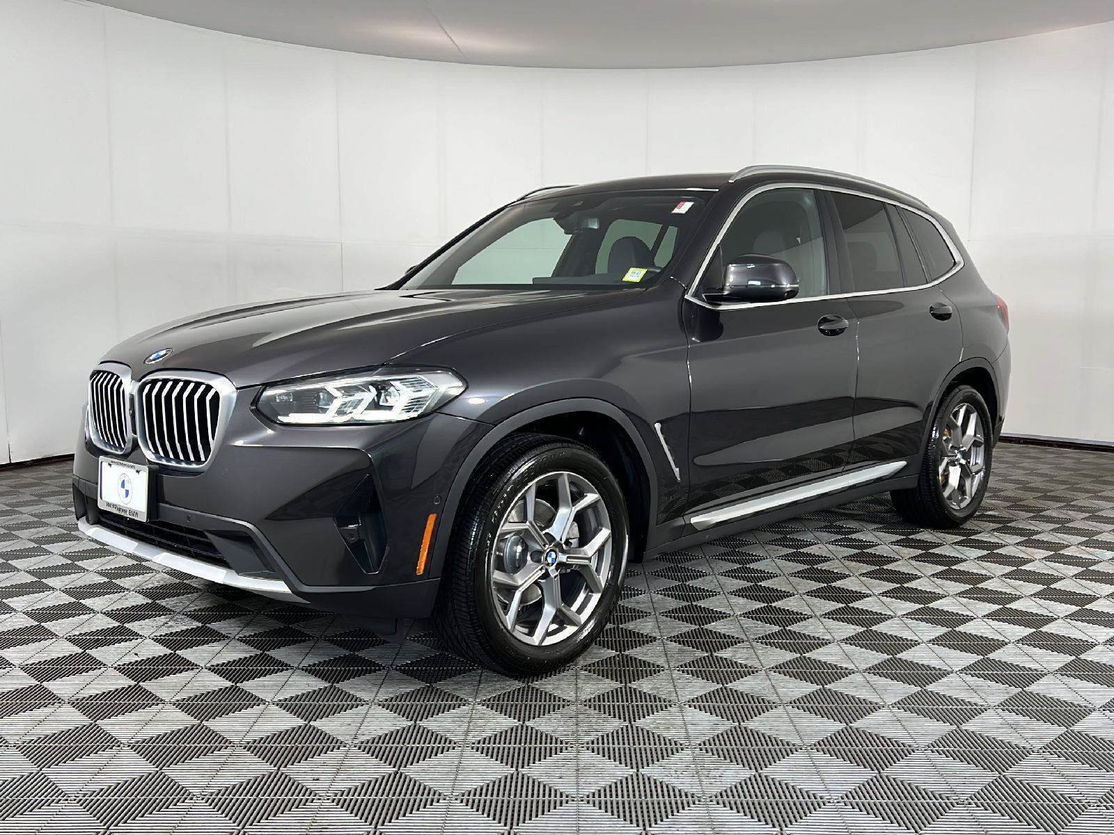 Used 2023 BMW X3 xDrive30i w/ Premium Package w/ZPA AWD/4WD image 12