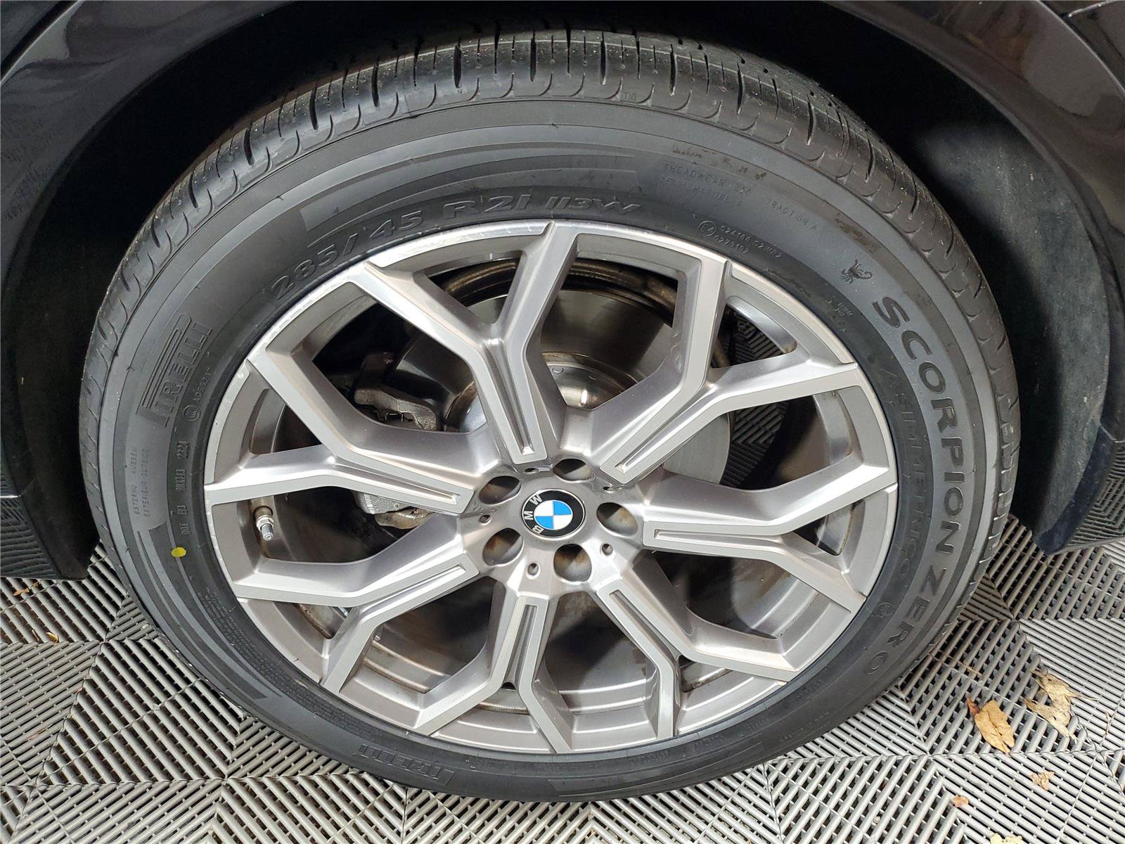 Used 2022 BMW X7 xDrive40i w/ Premium Package AWD/4WD image 13