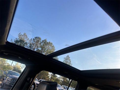 Certified 2024 Jeep Grand Wagoneer L 4WD image 23