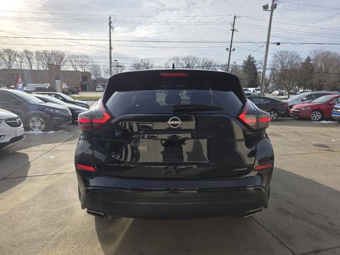 Used 2023 Nissan Murano SV w/ SV Midnight Edition Package image 7