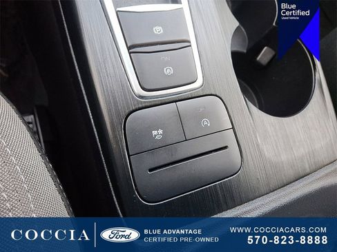 Certified 2022 Ford Escape SE w/ Cold Weather Package image 26