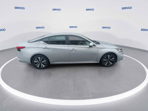 Used 2022 Nissan Altima 2.5 SV image 9