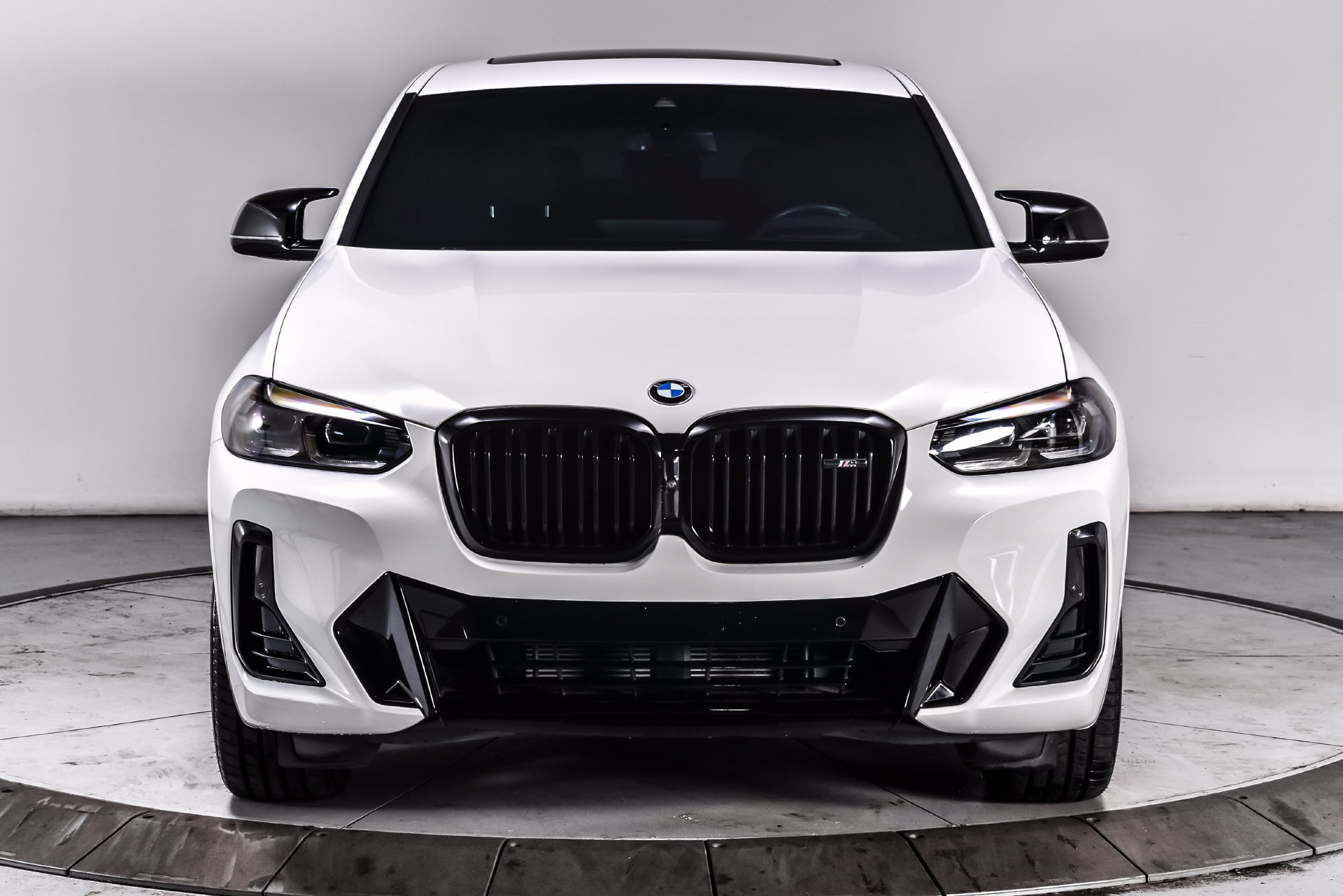 Used 2024 BMW X4 M40i w/ Premium Package AWD/4WD image 2