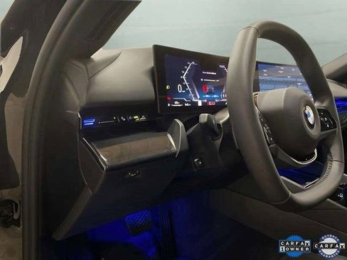 Used 2025 BMW 530i xDrive image 14