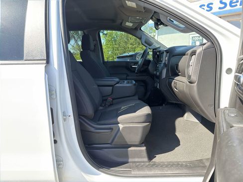 Used 2024 Chevrolet Silverado 1500 Custom Trail Boss w/ Turbomax Blackout Package image 33