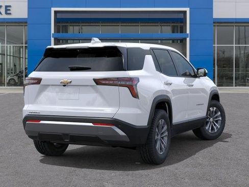 New 2026 Chevrolet Equinox LT w/ Convenience Package II FWD image 4