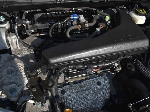 Used 2018 Nissan Rogue S AWD/4WD image 31