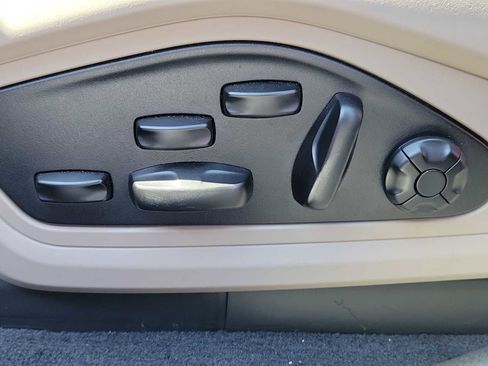 Used 2021 Porsche Taycan 4S image 15