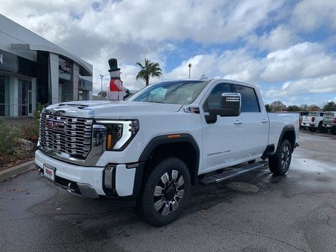 New 2026 GMC Sierra 2500 Denali w/ Technology Package image 2