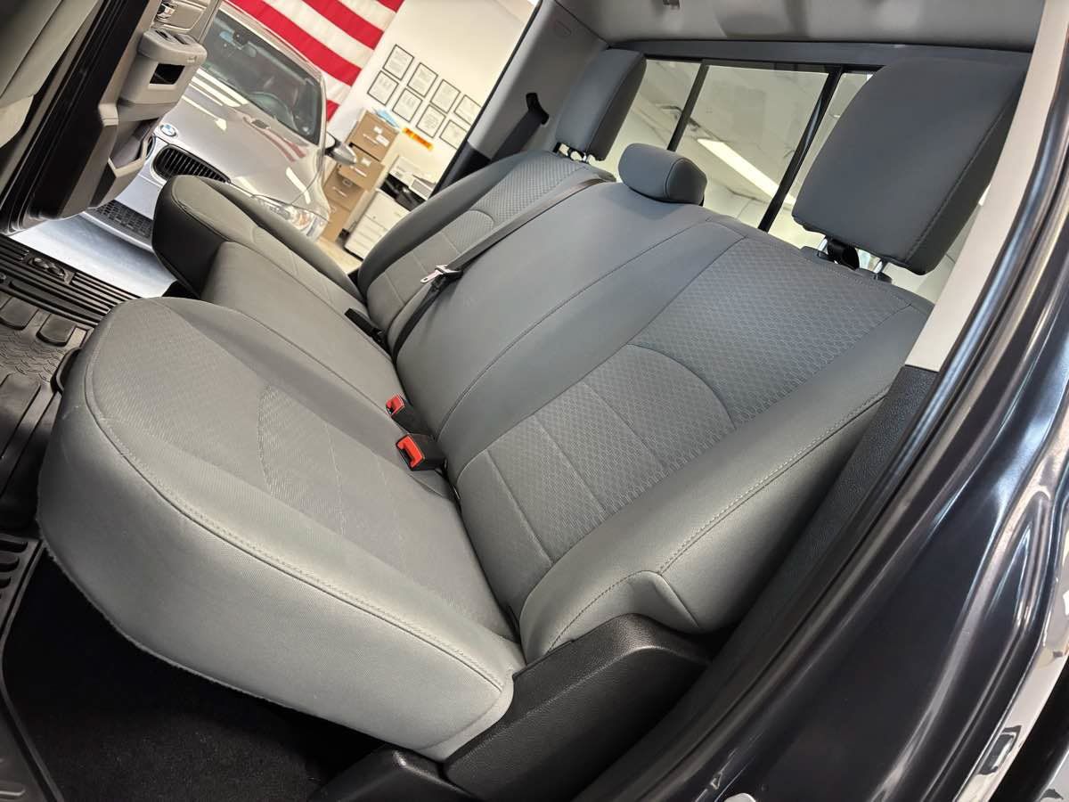 Used 2018 RAM 1500 Classic SLT AWD/4WD image 24