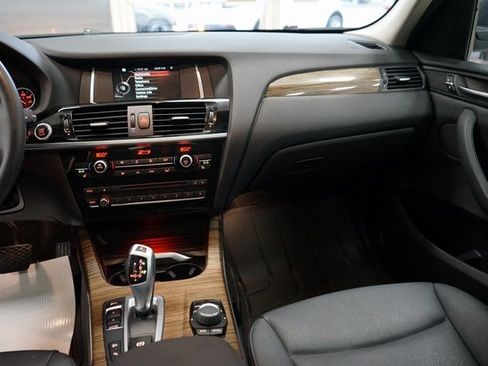 Used 2017 BMW X3 xDrive28i image 12