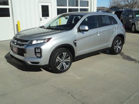 Used 2020 Mitsubishi Outlander Sport ES image 21