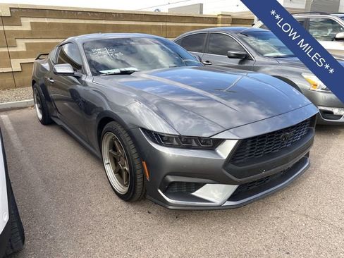 Used 2025 Ford Mustang Coupe RWD image 6
