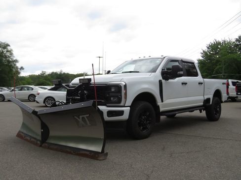 Used 2023 Ford F250 XL w/ STX Appearance Package AWD/4WD image 1